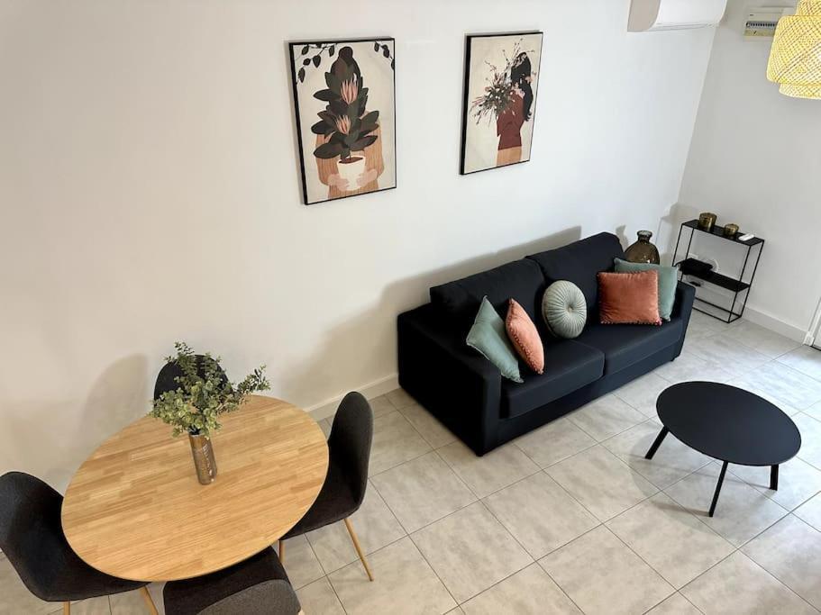 Apartament Le Nid Douillet Nîmes Zewnętrze zdjęcie